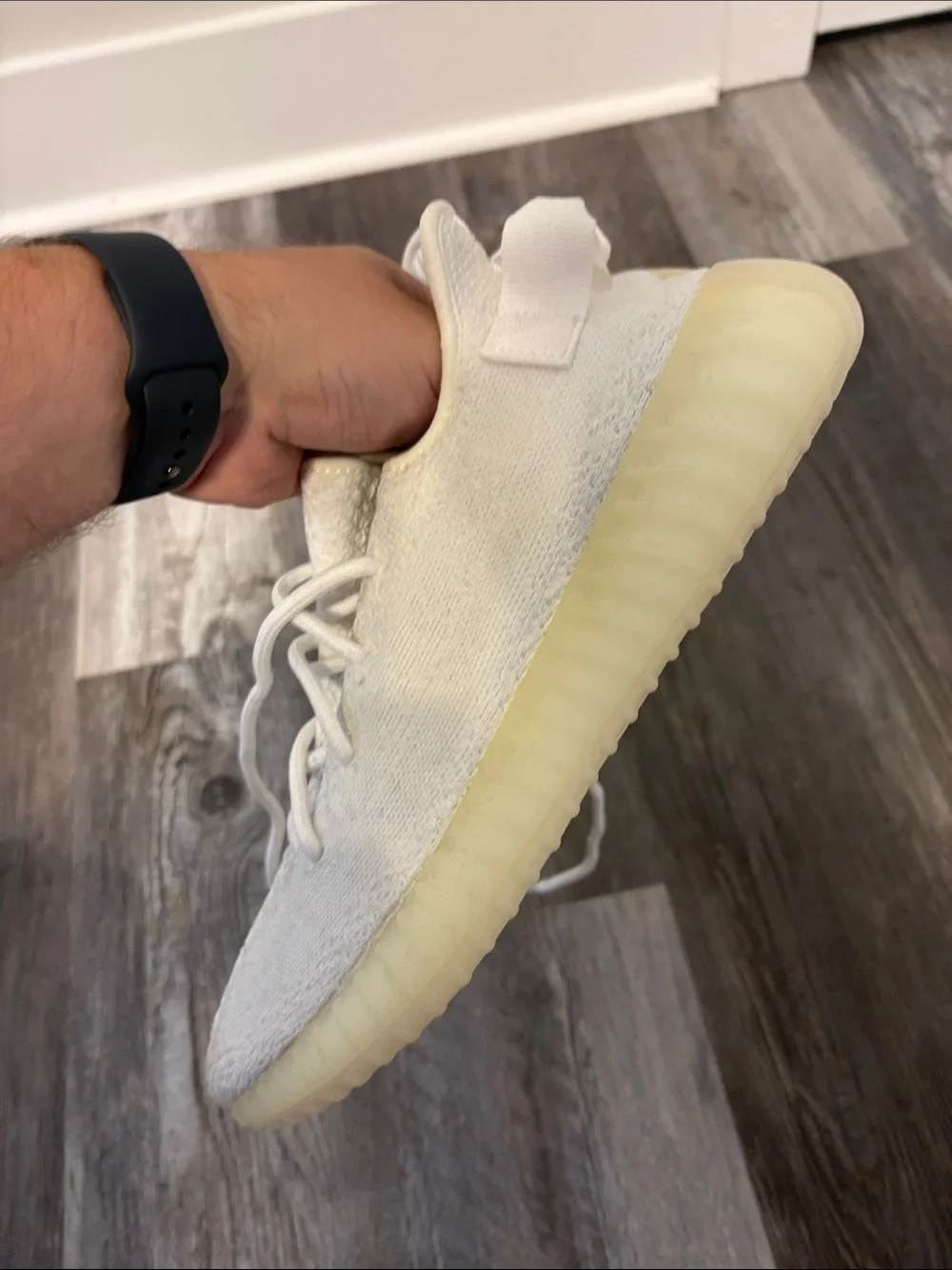 Adidas Yeezy Boost 350 V2 Creams Size 11 US Mens